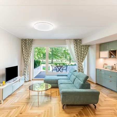 Apart4tallinn - Greenhouse Apartment *